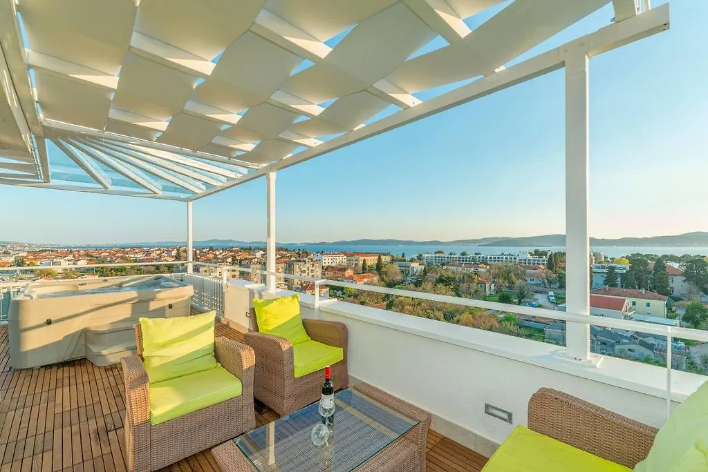Sunset Penthouse Apartment With Jacuzzi And Seaview Задар 0*,